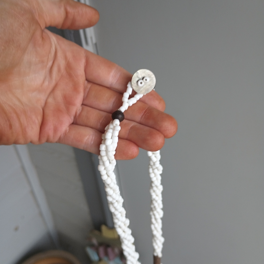 Shell Necklace - Picture 3 of 3